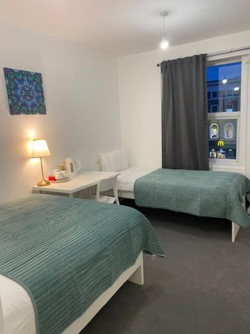 לונדון Lord Merit Guest Rooms In King'S Cross St Pancras מראה חיצוני תמונה